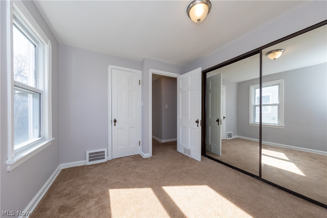 1408 Gordon Road Cleveland, OH 44124 - Photo 12 of 30