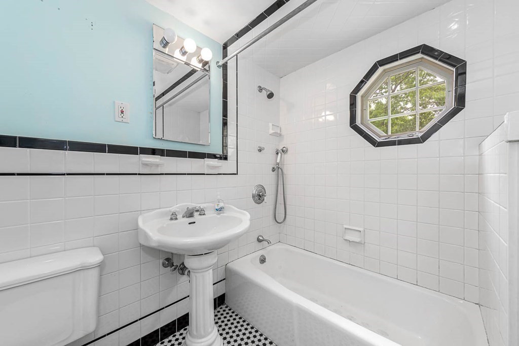 74 Grandview Road Arlington, MA 02476 - Photo 19 of 34 Gallery Image 19