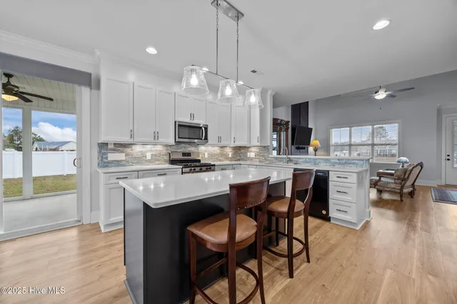 $429,900 | 2315 Plumosa Drive, Greenville, NC 27858