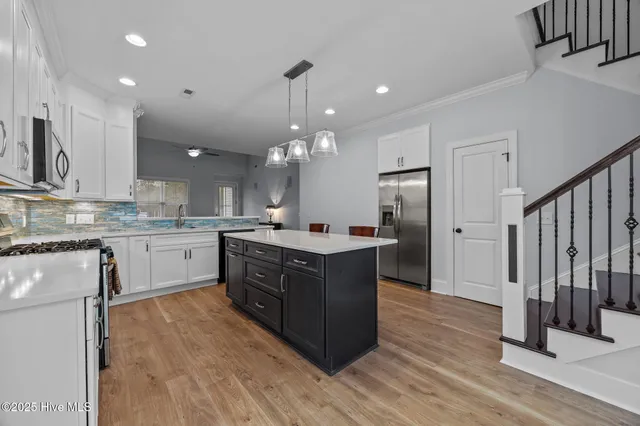 $429,900 | 2315 Plumosa Drive, Greenville, NC 27858