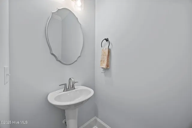 $429,900 | 2315 Plumosa Drive, Greenville, NC 27858