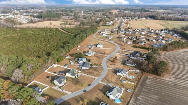 $429,900 | 2315 Plumosa Drive, Greenville, NC 27858