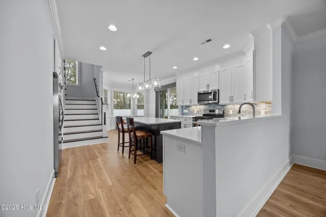 $429,900 | 2315 Plumosa Drive, Greenville, NC 27858