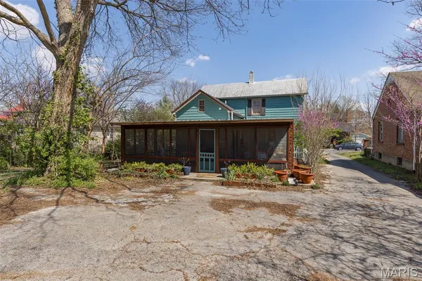 $289,900 | 145 North 4th Street, Ste. Genevieve, MO 63670