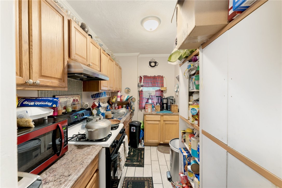 734 Mineral Spring Avenue Pawtucket, RI 02860 - Photo 16 of 50