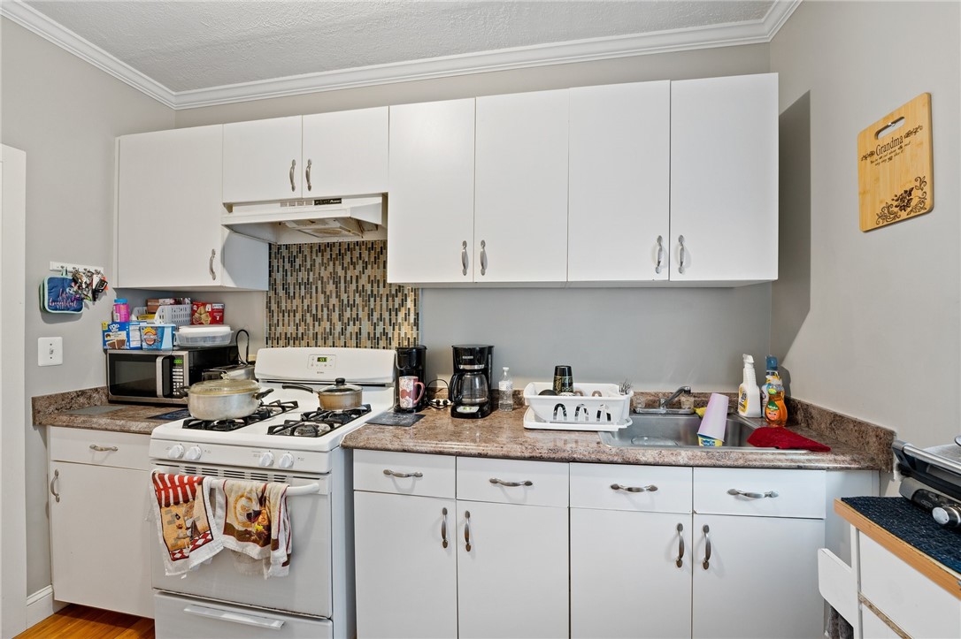 734 Mineral Spring Avenue Pawtucket, RI 02860 - Photo 25 of 50