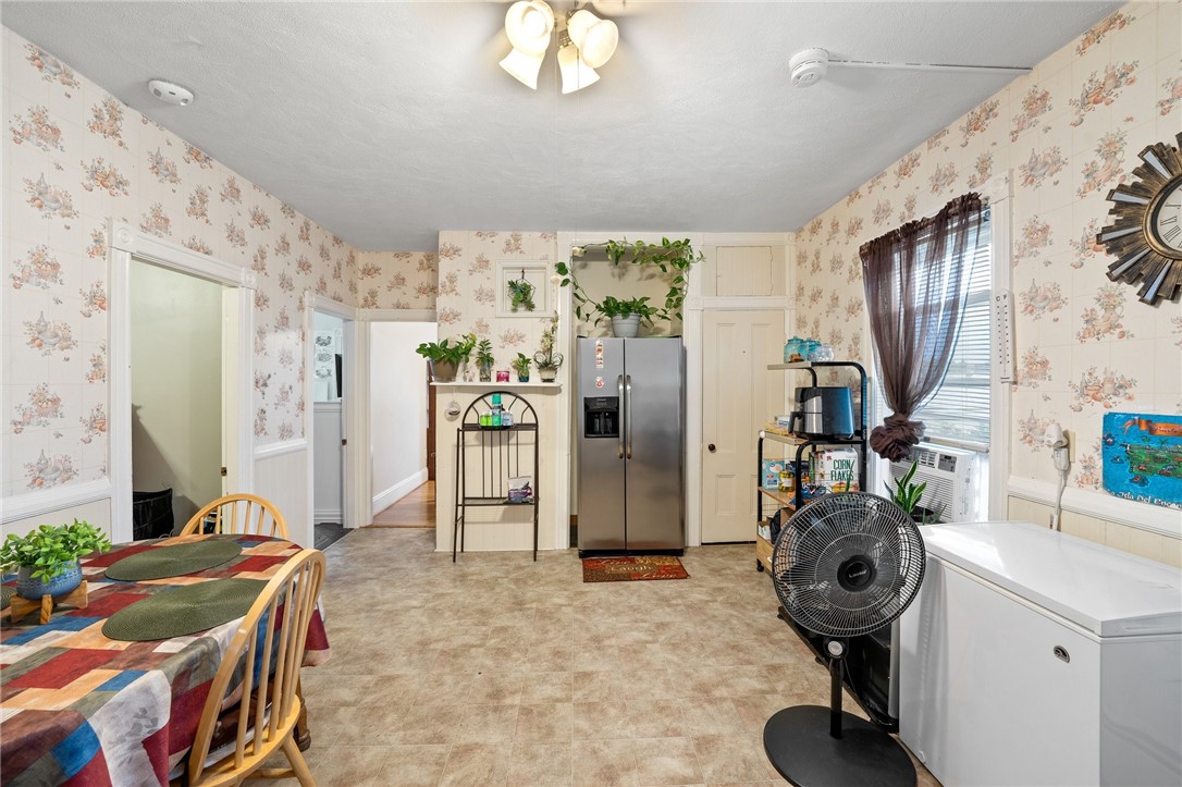 734 Mineral Spring Avenue Pawtucket, RI 02860 - Photo 28 of 50