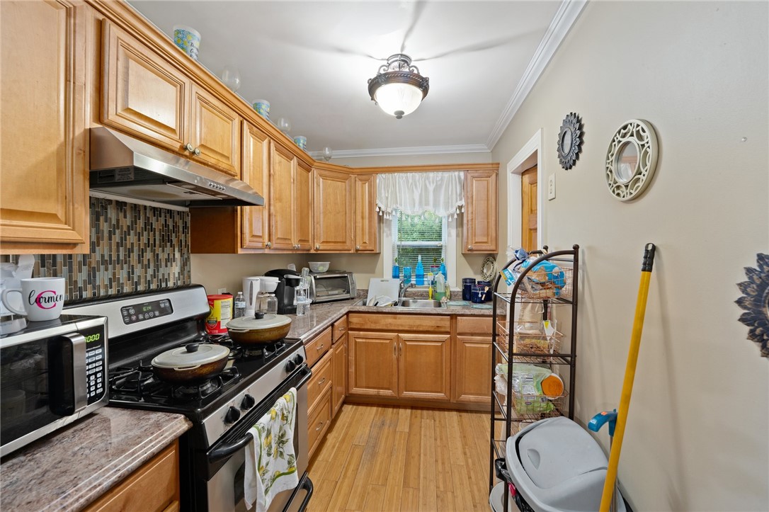 734 Mineral Spring Avenue Pawtucket, RI 02860 - Photo 39 of 50