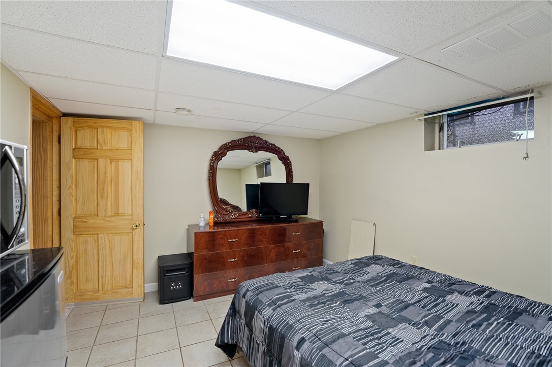 734 Mineral Spring Avenue Pawtucket, RI 02860 - Photo 47 of 50