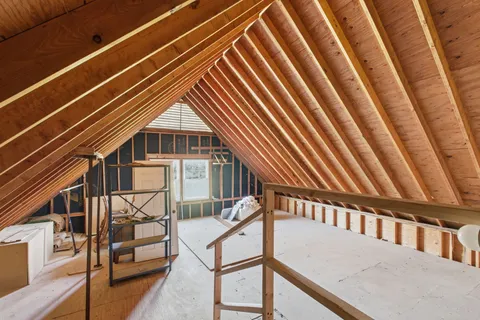 a view of an outdoor space