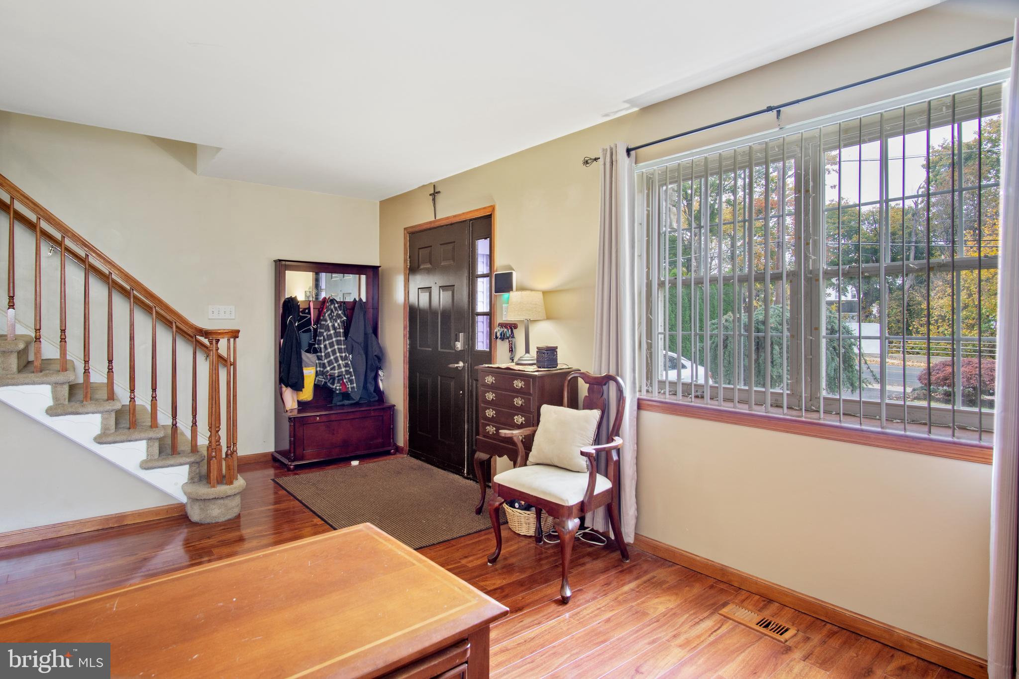 8121 Pine Road Philadelphia, PA 19111 - Photo 2 of 23 Gallery Image 2