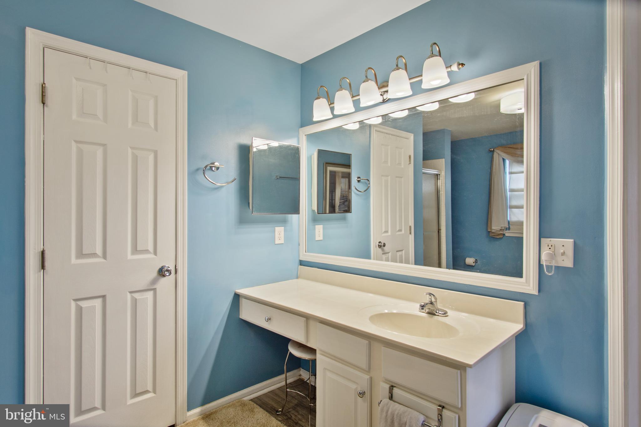 8121 Pine Road Philadelphia, PA 19111 - Photo 17 of 23 Gallery Image 17