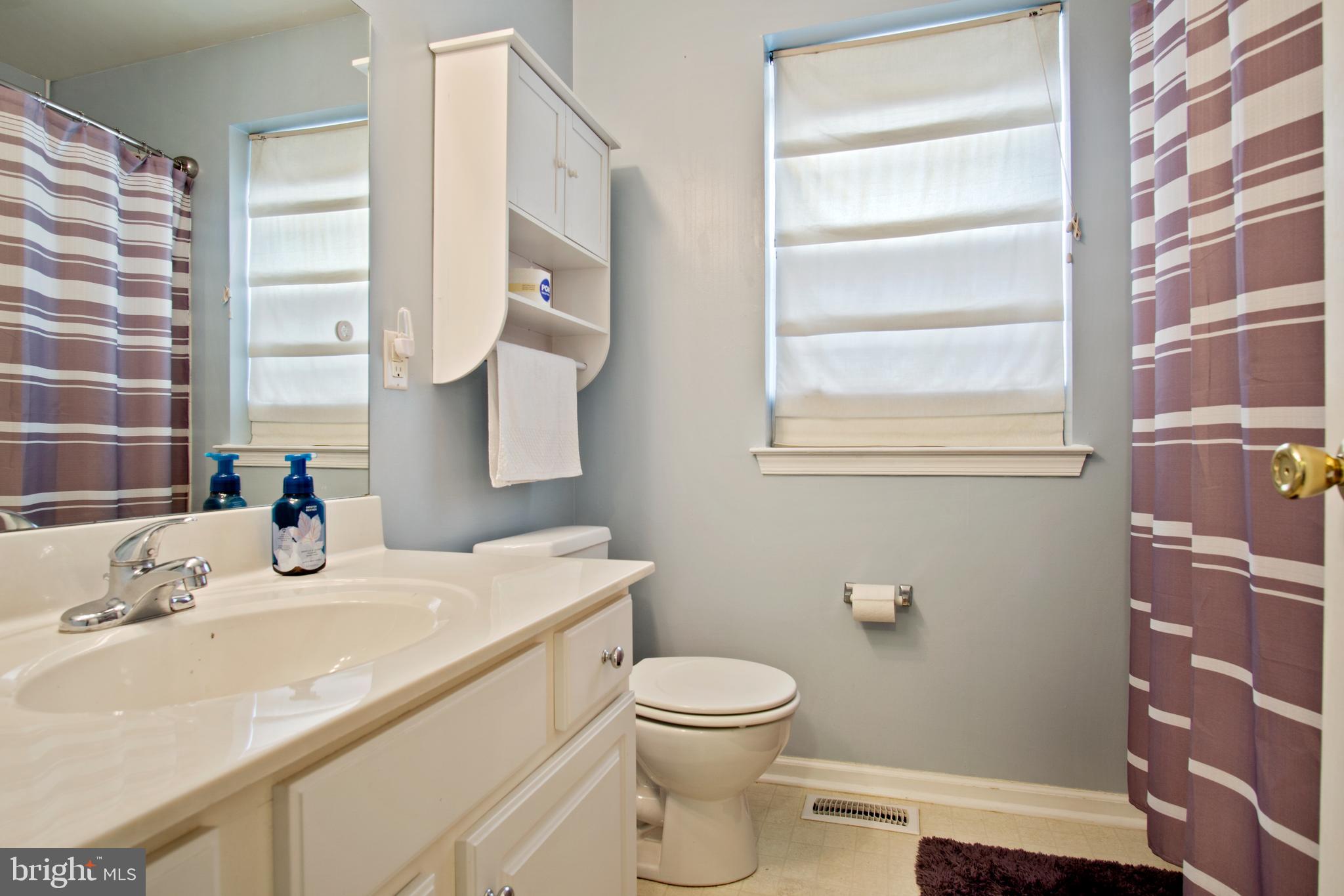 8121 Pine Road Philadelphia, PA 19111 - Photo 18 of 23 Gallery Image 18