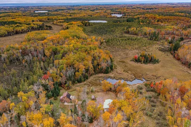 $359,000 | 94241 South Net Lake Road, Holyoke, MN 55749