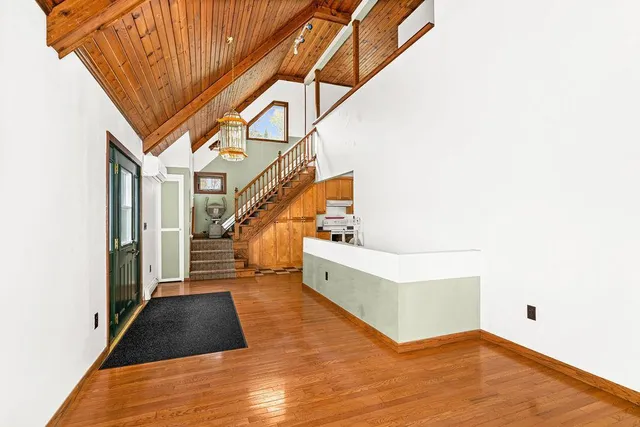 $359,000 | 94241 South Net Lake Road, Holyoke, MN 55749