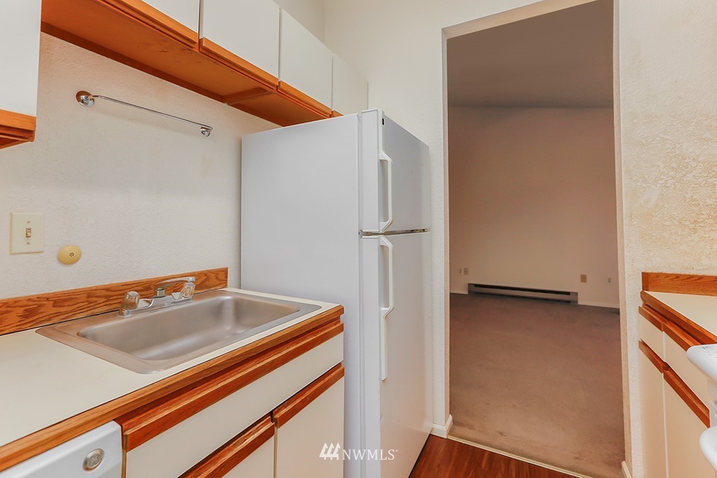 10822 East Riverside Drive, Unit A305 Bothell, WA 98011 - Photo 14 of 25