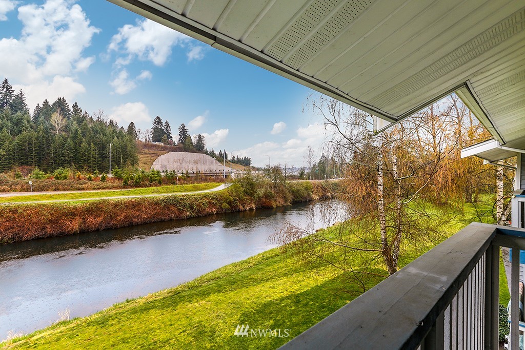 10822 East Riverside Drive, Unit A305 Bothell, WA 98011 - Photo 23 of 25