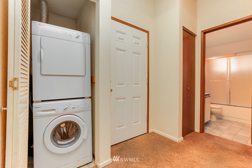 10822 East Riverside Drive, Unit A305 Bothell, WA 98011 - Photo 5 of 25