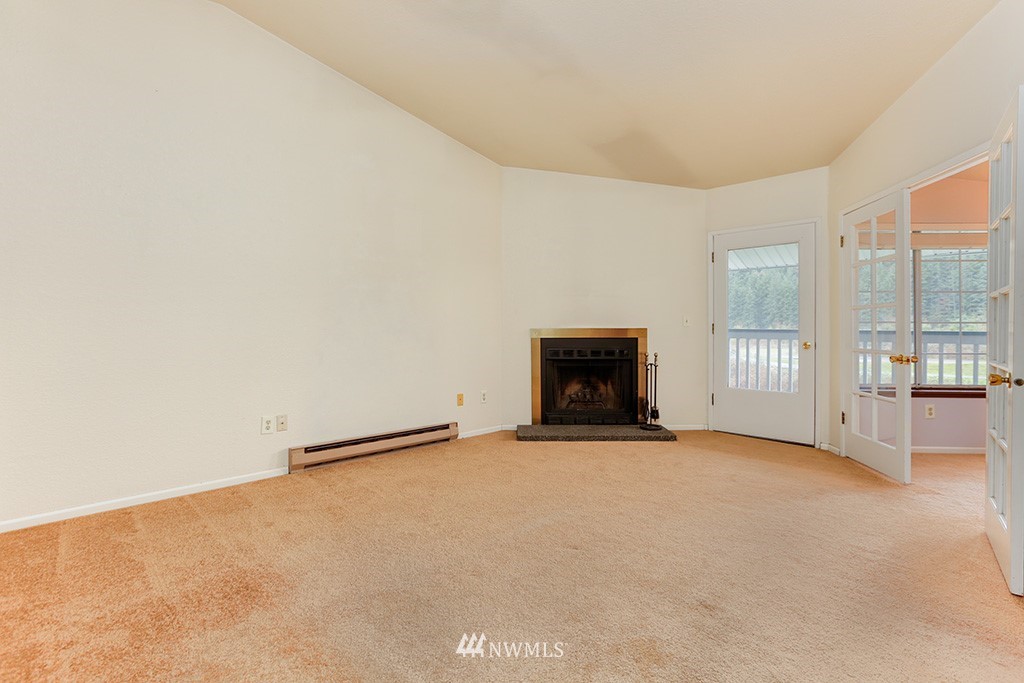 10822 East Riverside Drive, Unit A305 Bothell, WA 98011 - Photo 6 of 25