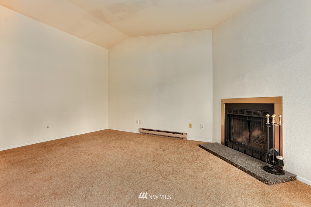 10822 East Riverside Drive, Unit A305 Bothell, WA 98011 - Photo 8 of 25