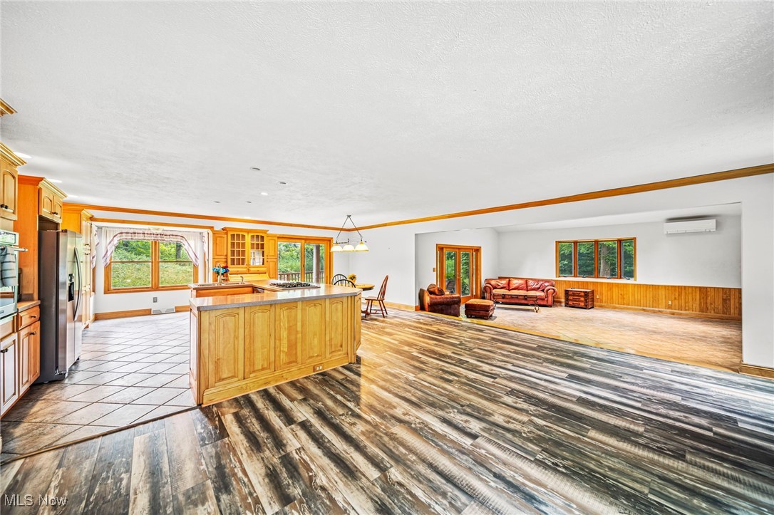9824 Hoose Road Mentor, OH 44060 - Photo 11 of 36 Gallery Image 11