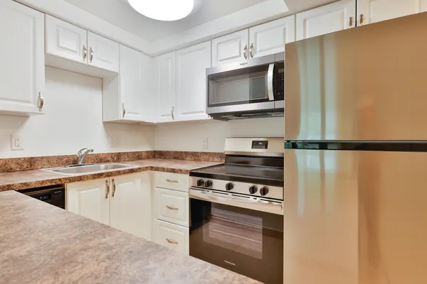 $1,400 | 391 Southeast 19th Avenue, Unit 7, Pompano Beach, FL 33060