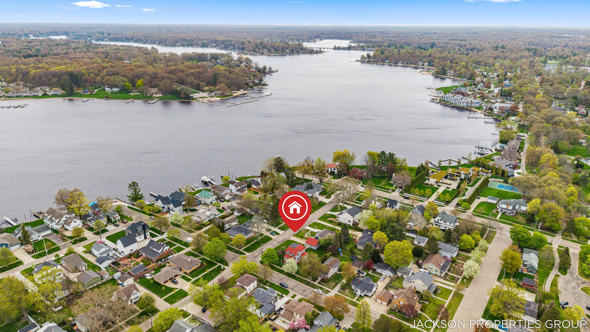 218 North Jackson Street Spring Lake, MI 49456 - Photo 10 of 64 58-web-or-mls-175_withmarker