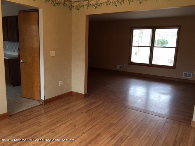 11 Hope Chapel Road Jackson, NJ 08527 - Photo 3 of 15 HOPE CHAPEL DR MARKET