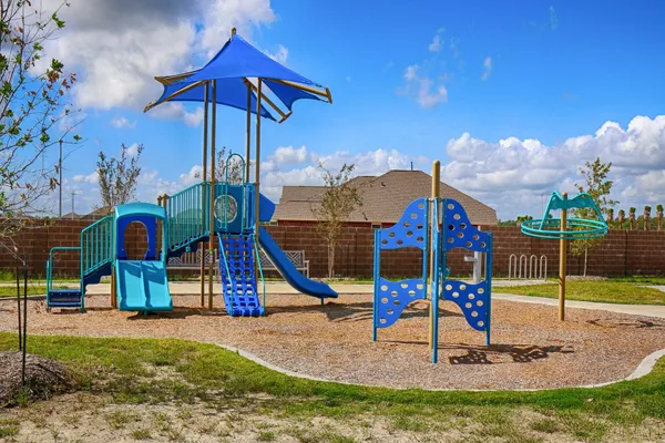 $391,900 | 2901 Fair Wind Lane, Texas City, TX 77510
