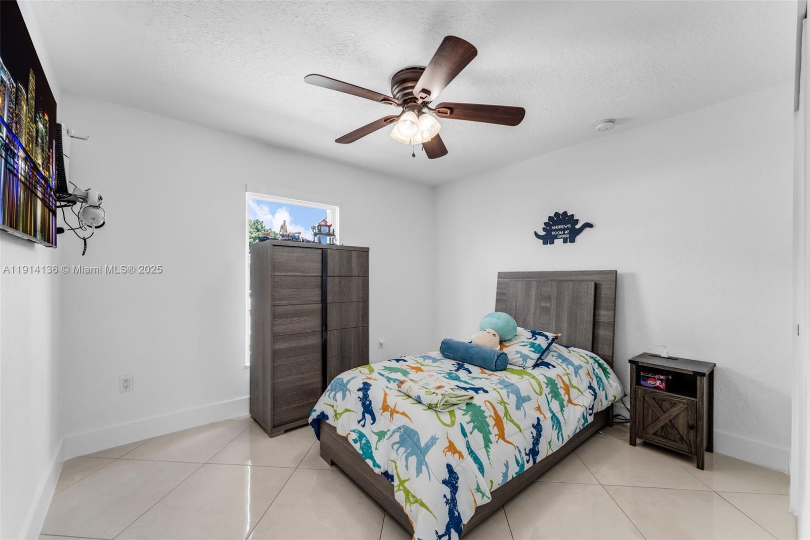 13030 Southwest 261st Terrace Homestead, FL 33032 - Photo 16 of 49