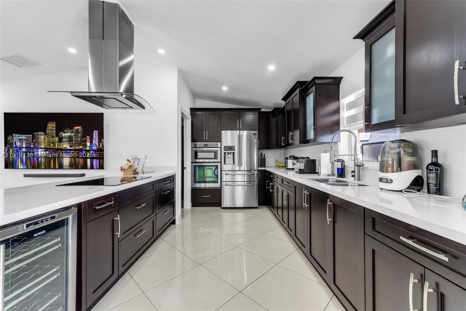 13030 Southwest 261st Terrace Homestead, FL 33032 - Photo 5 of 49