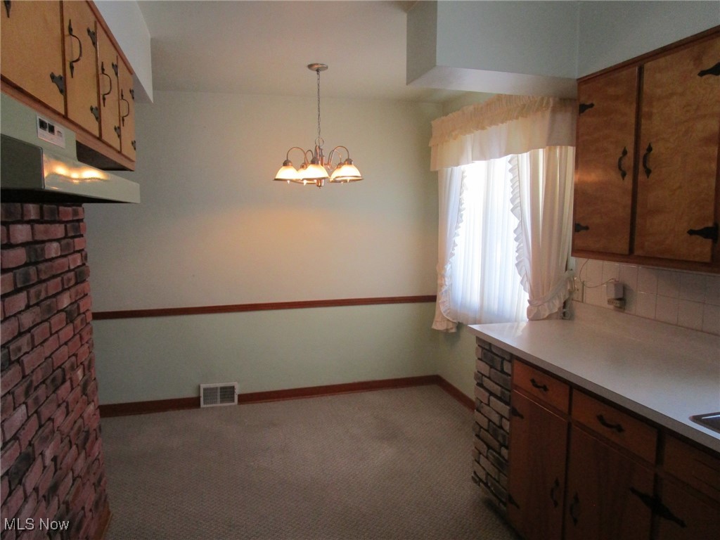 2921 Decamp Road Youngstown, OH 44511 - Photo 8 of 27 Dinette Area in Kitchen
