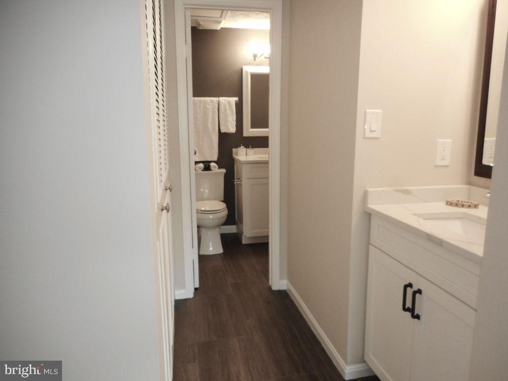11916 Fieldthorn Court Reston, VA 20194 - Photo 18 of 49 Gallery Image 18
