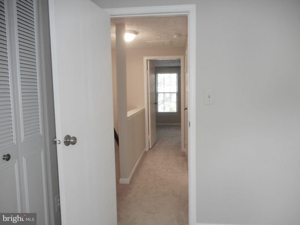 11916 Fieldthorn Court Reston, VA 20194 - Photo 26 of 49 Gallery Image 26