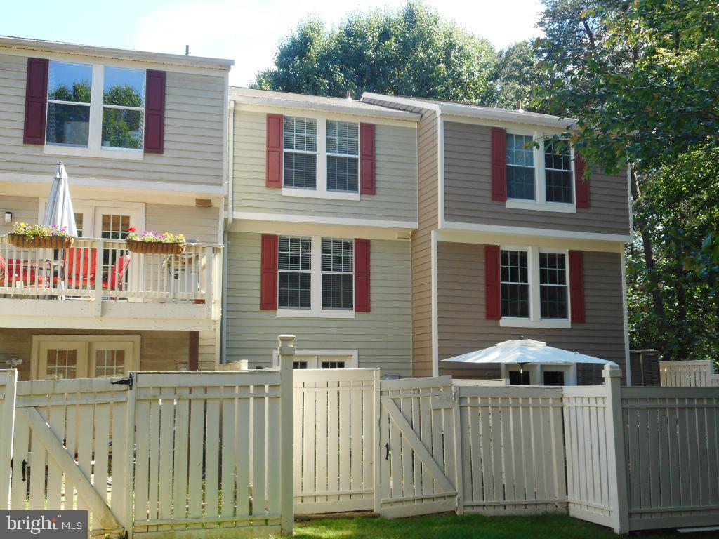 11916 Fieldthorn Court Reston, VA 20194 - Photo 40 of 49 Gallery Image 40
