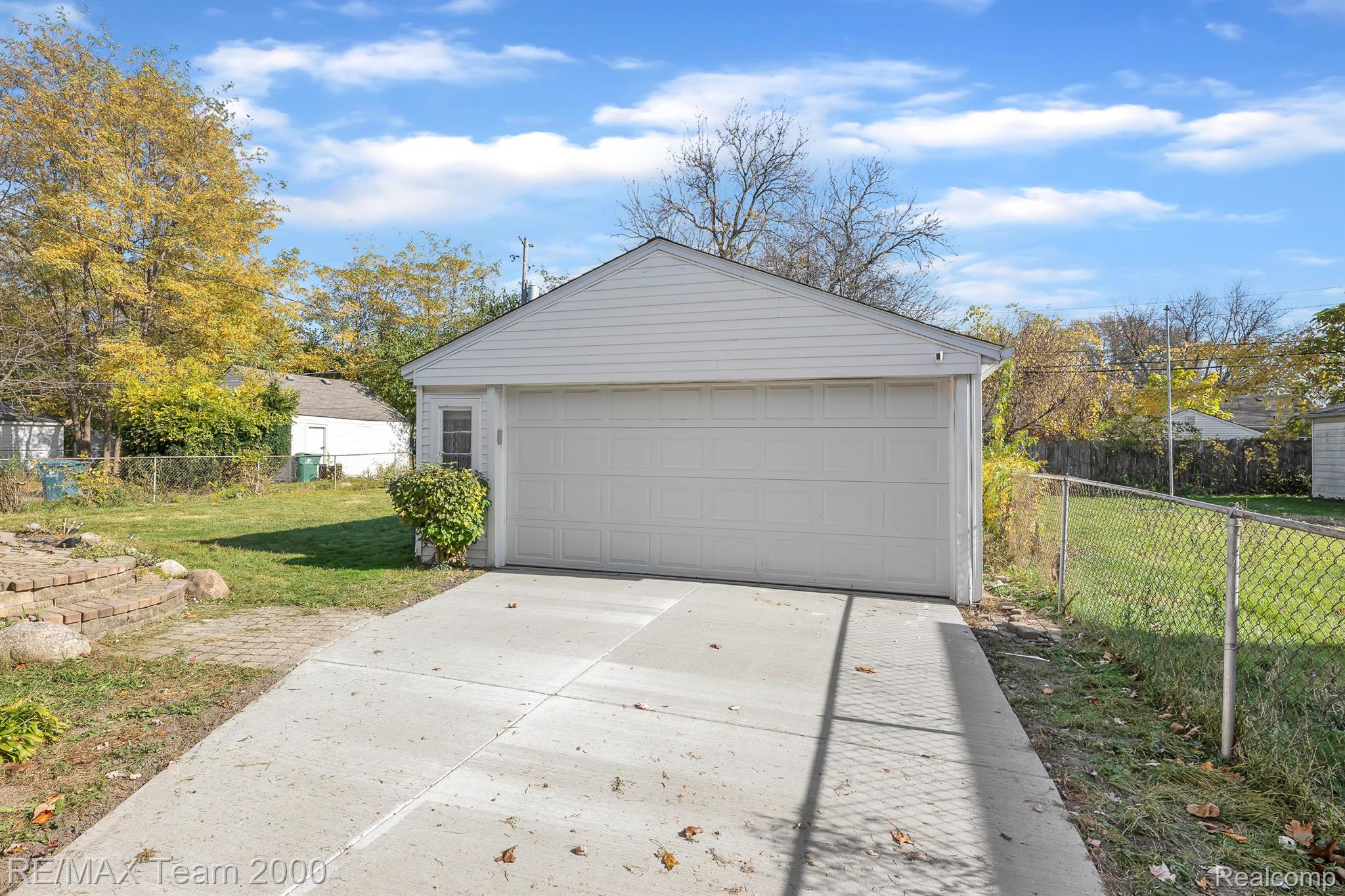 23036 Rausch Avenue Eastpointe, MI 48021 - Photo 3 of 24 Gallery Image 3