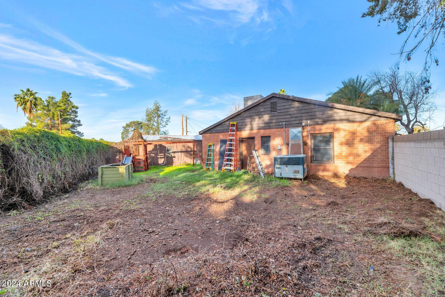 2702 North Greenfield Road Phoenix, AZ 85006 - Photo 16 of 22 2702 N Greenfield Rd (16)