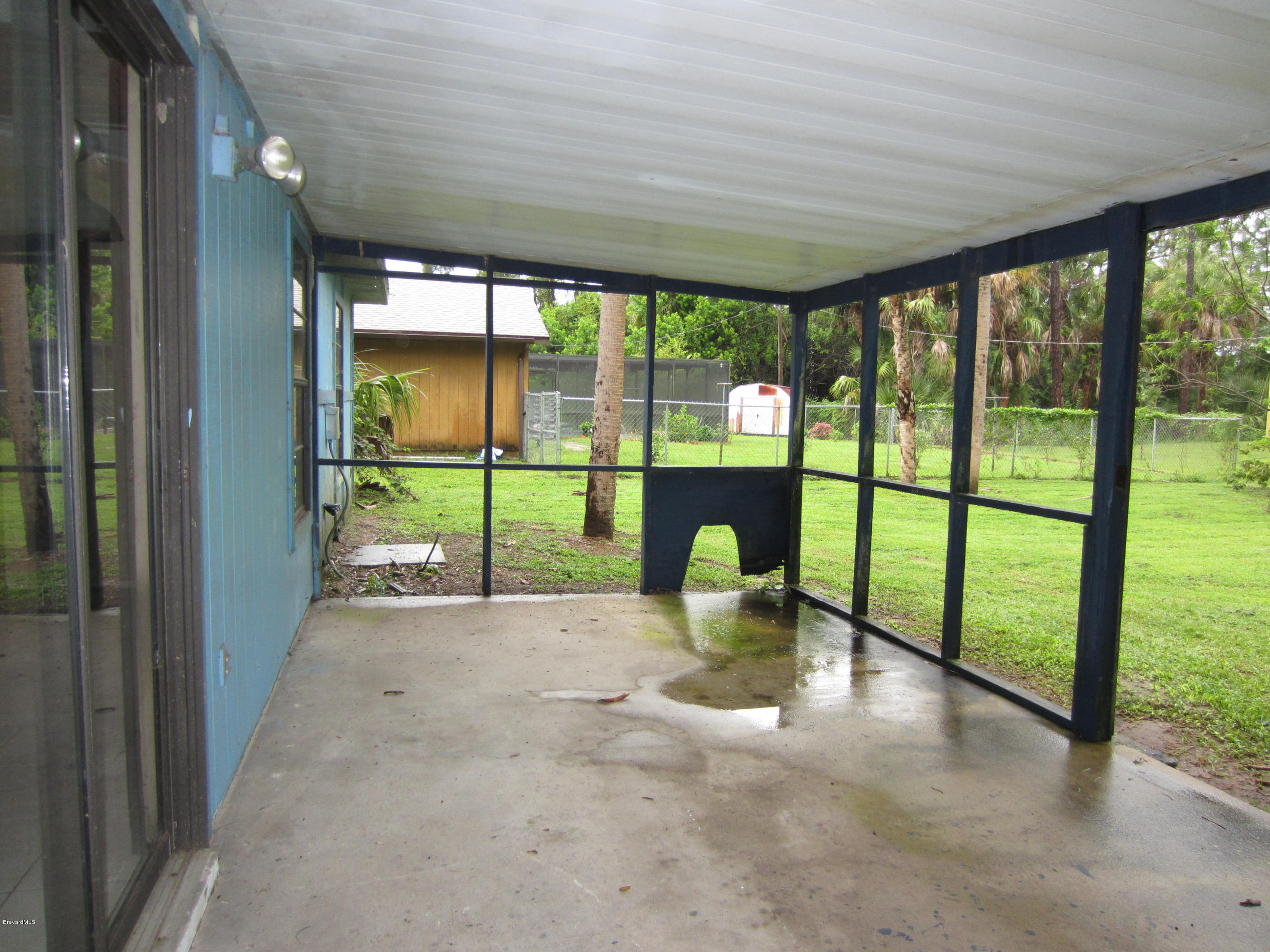 1381 Gibbs Road Southwest Palm Bay, FL 32908 - Photo 8 of 8 IMG_2827