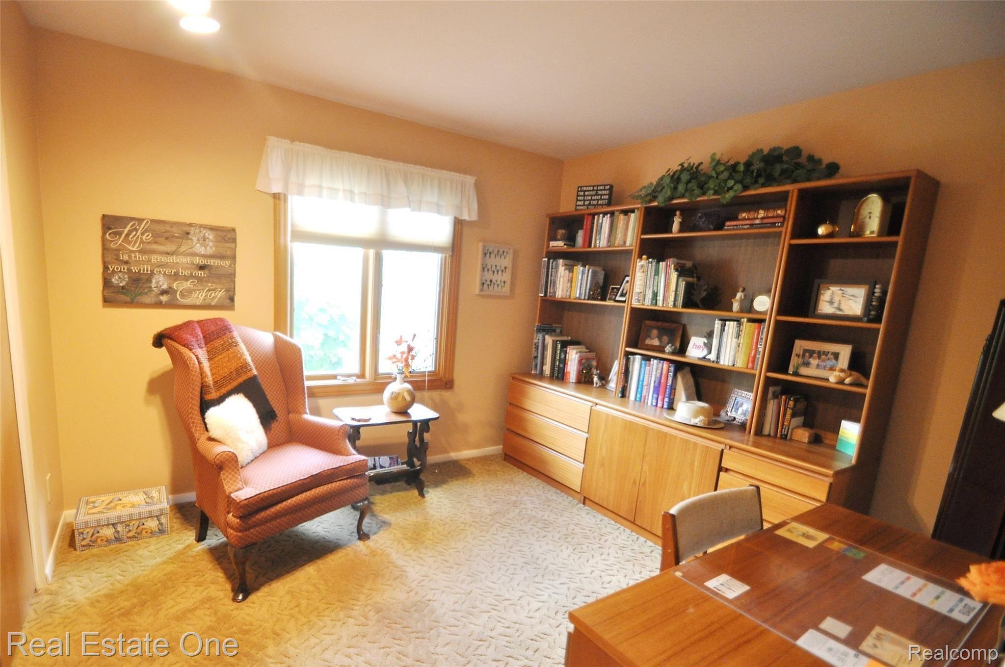 807 Ironstone Drive Rochester, MI 48309 - Photo 22 of 38 23.JPG