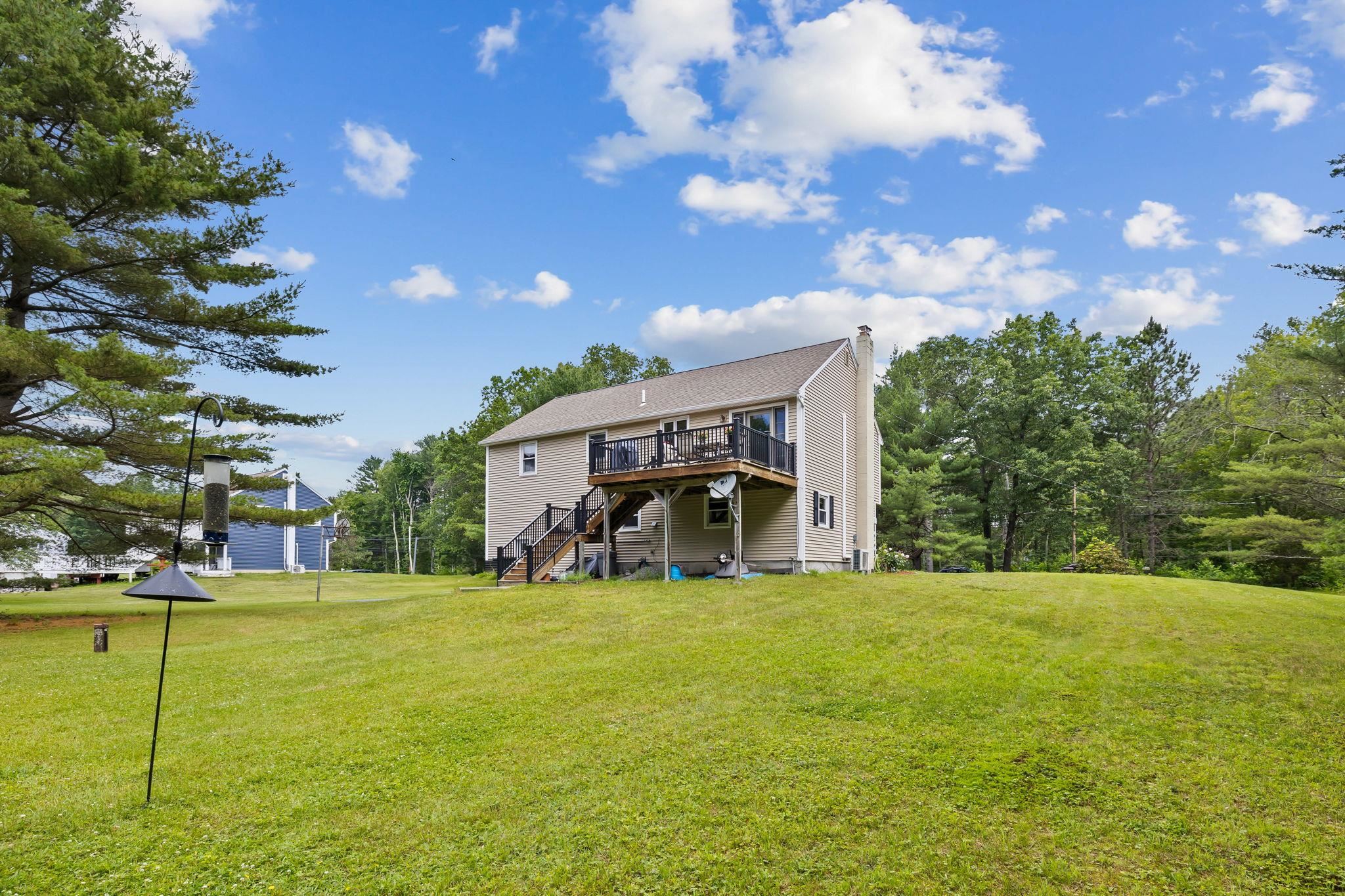 55 Wiley Hill Road Londonderry, NH 03053 - Photo 3 of 54 Gallery Image 3