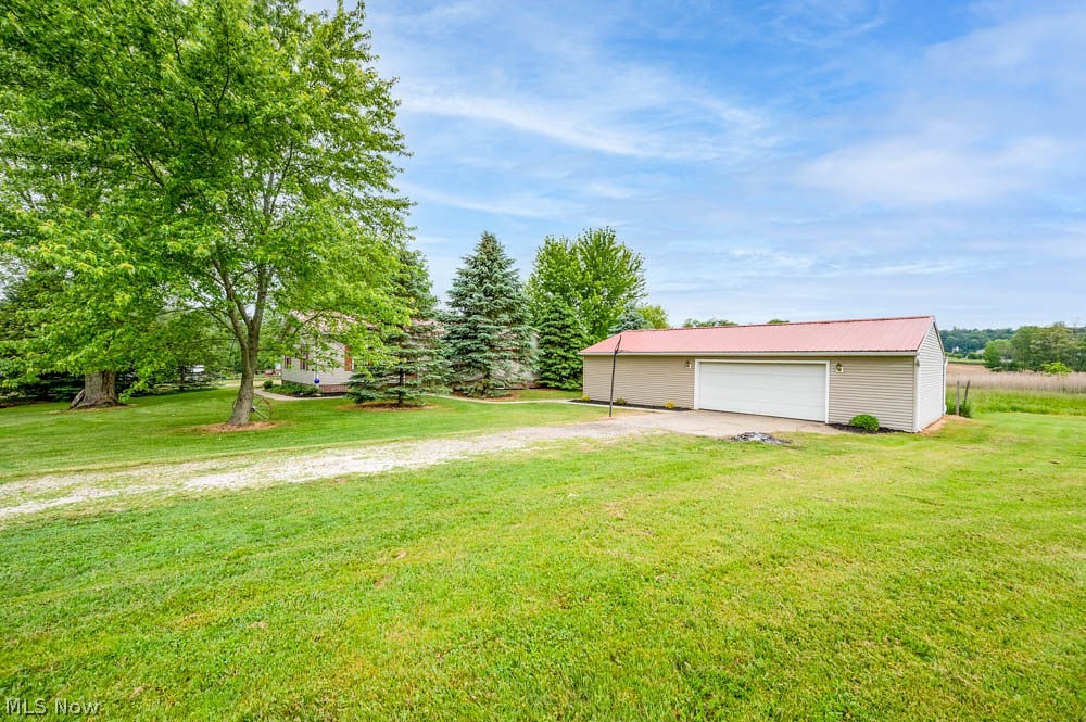 7949 Lorey Road East Rochester, OH 44625 - Photo 3 of 35 Gallery Image 3