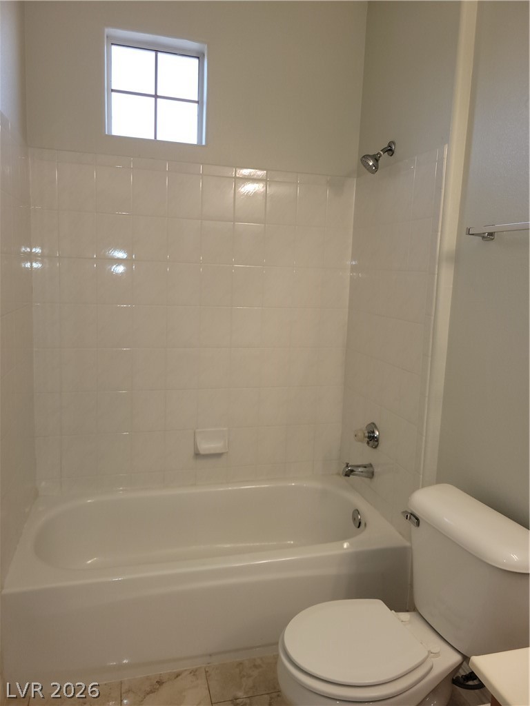 8555 West Russell Road, Unit 2094 Las Vegas, NV 89113 - Photo 21 of 31 Full bathroom 2 with toilet and tile flooring
