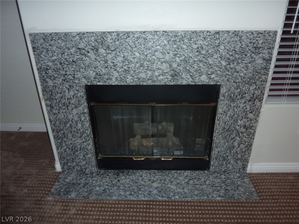 8555 West Russell Road, Unit 2094 Las Vegas, NV 89113 - Photo 8 of 31 Gas fireplace