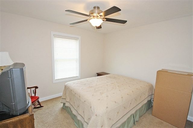 1305 Santa Fe Road Washington, IL 61571 - Photo 11 of 15 Gallery Image 11