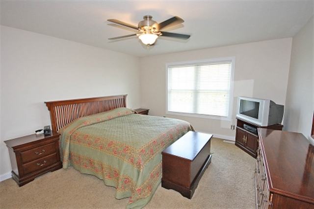 1305 Santa Fe Road Washington, IL 61571 - Photo 9 of 15 Gallery Image 9