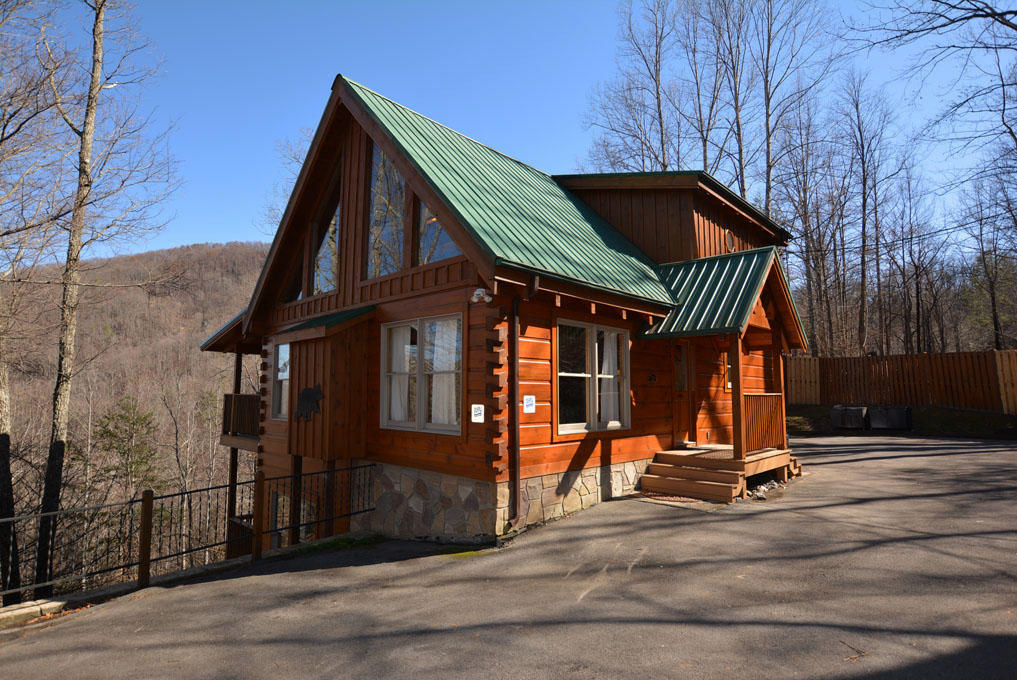 453 Loop Road Gatlinburg, TN 37738 - Photo 1 of 32 A