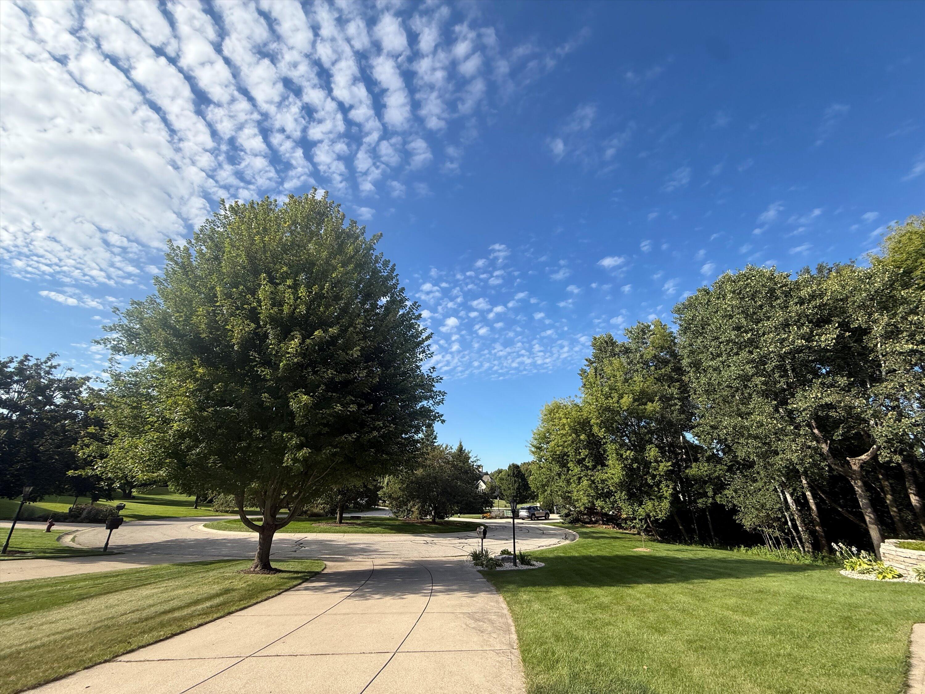 139 Legend Court Wales, WI 53183 - Photo 9 of 103 13-IMG_3675