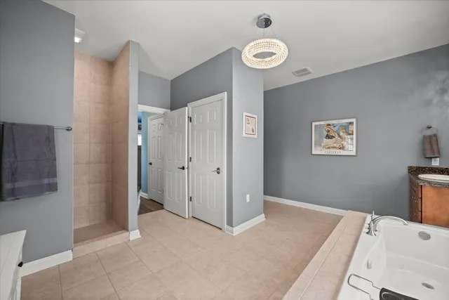 $1,399,900 | 139 Legend Court, Wales, WI 53183