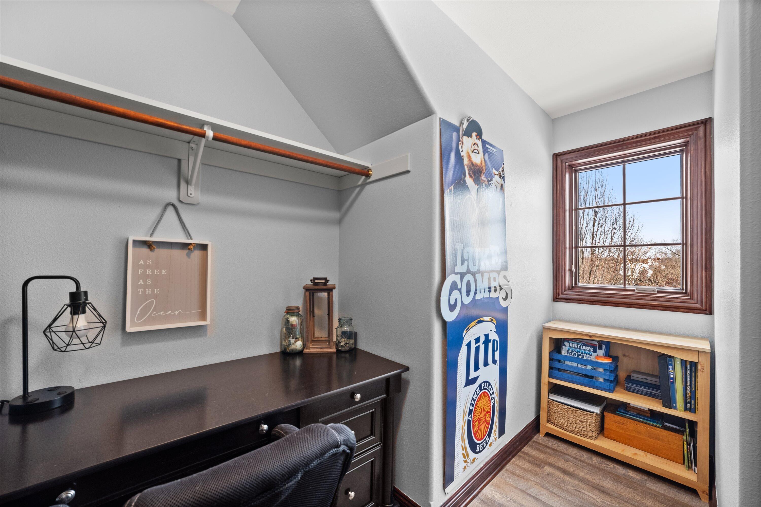 139 Legend Court Wales, WI 53183 - Photo 46 of 82 Mini office in large WIC