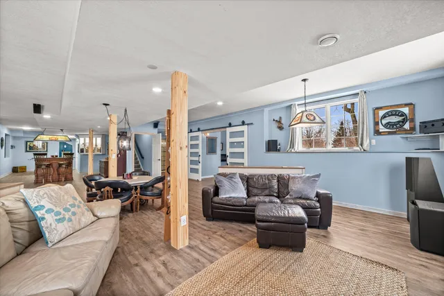 $1,399,900 | 139 Legend Court, Wales, WI 53183